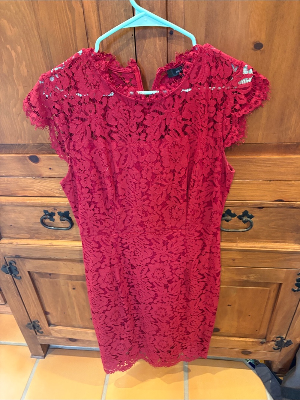Red Lace Cap-Sleeve Midi Dress